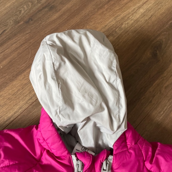 Macpac baby insulated onesie - Picture 12 of 12